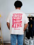 jesusisking.jpg